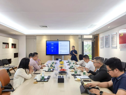 廣東省家具協(xié)會會長王克一行蒞臨勵致家私參觀指導(dǎo)(審定)260.png